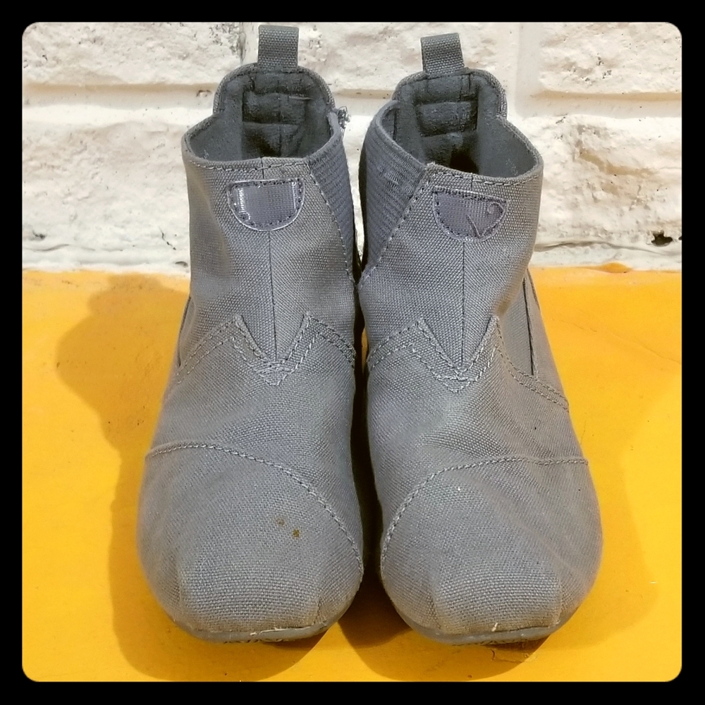 Sold...Toms boots size 7